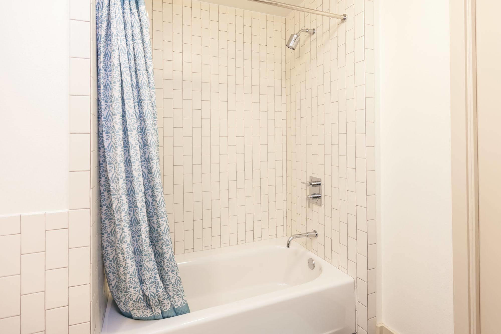 Heaven On Hollywood Furnished Apts - Vine Уэст-Голливуд Экстерьер фото